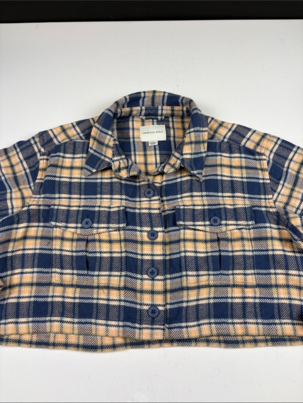 AMERICAN EAGLE CROPPED PLAID FLANNEL SHIRT NAVY PEACH BUTTON DOWN SIZE SMALL